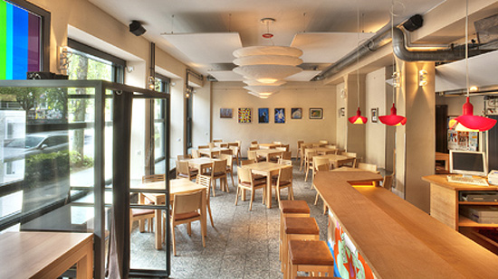 Cafe Regenbogen (Foto. Café Regenbpgen)